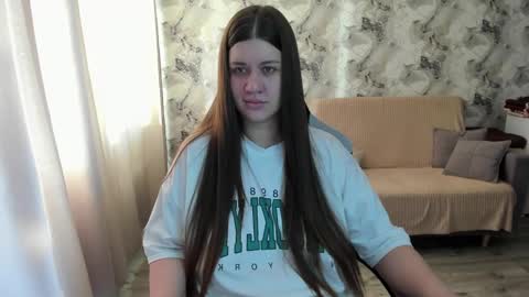 Snapshot of elisa_kollin chatting on October 17, 2025, 10:18 am Aletta Oushen online show from October 17, 2025, 10:18 am