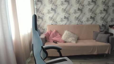 Snapshot of elisa_kollin chatting on October 19, 2025, 9:10 am Aletta Oushen online show from October 19, 2025, 9:10 am