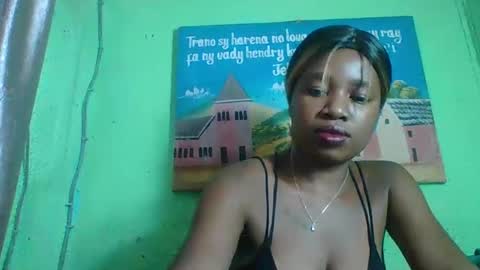 Snapshot of elisabeth2525 chatting on January 27, 2025, 6:31 pm elisabeth2525 online show from January 27, 2025, 6:31 pm