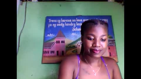 Snapshot of elisabeth2525 chatting on February 1, 2025, 2:45 pm elisabeth2525 online show from February 1, 2025, 2:45 pm