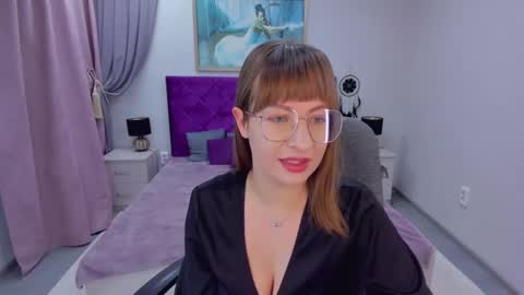 Snapshot of elisabethmills chatting on December 8, 2024, 2:52 pm Elisabeth online show from December 8, 2024, 2:52 pm