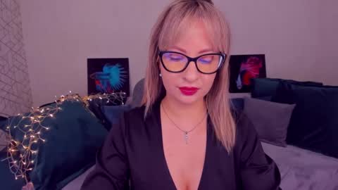 Snapshot of elisabethmills chatting on February 25, 2025, 3:05 pm Elisabeth online show from February 25, 2025, 3:05 pm