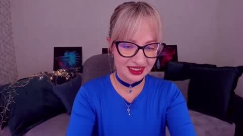 Snapshot of elisabethmills chatting on February 27, 2025, 3:05 pm Elisabeth online show from February 27, 2025, 3:05 pm