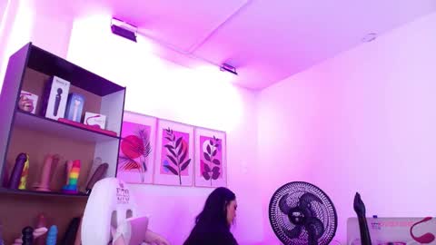 Elisce cloud online show from November 15, 2025, 12:02 pm