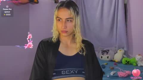 Snapshot of elisdarling chatting on March 20, 2026, 12:48 am elisdarling online show from March 20, 2026, 12:48 am