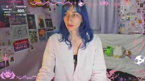 Snapshot of elisdarling chatting on May 27, 2026, 1:24 am elisdarling online show from May 27, 2026, 1:24 am