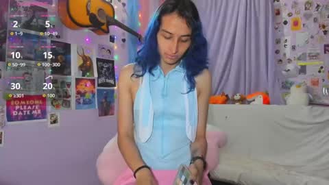 Snapshot of elisdarling chatting on June 2, 2026, 11:18 pm elisdarling online show from June 2, 2026, 11:18 pm