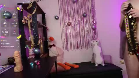 Snapshot of elise_nyx chatting on February 20, 2026, 5:13 pm elise_nyx online show from February 20, 2026, 5:13 pm