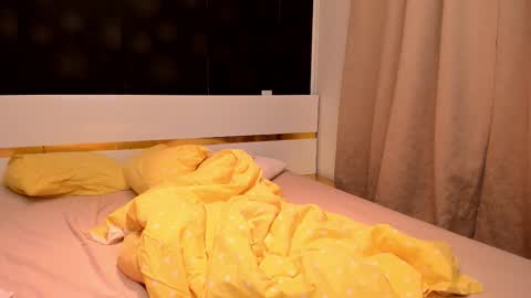 Elly online show from February 12, 2026, 9:10 pm