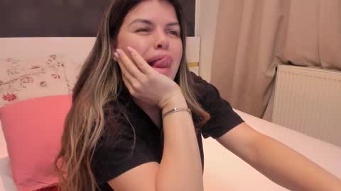 Elly online show from February 27, 2026, 10:32 pm