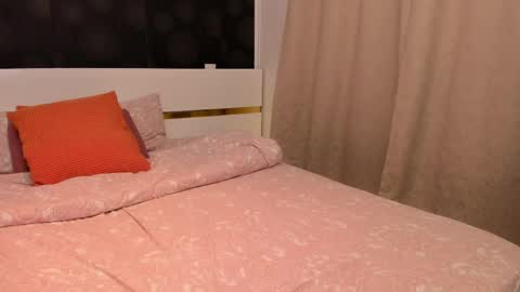 Elly online show from April 9, 2026, 8:25 pm