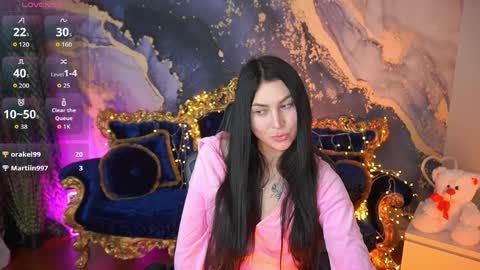 elisevelour online show from April 11, 2026, 3:27 pm