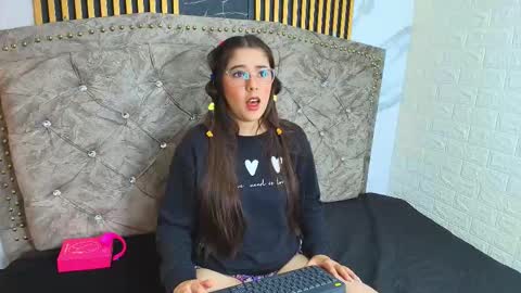 Snapshot of elisvega chatting on February 14, 2026, 2:52 am elisvega online show from February 14, 2026, 2:52 am