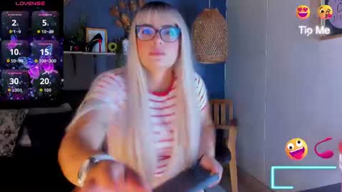 Snapshot of eliza_pink24 chatting on July 10, 2026, 5:59 pm eliza_pink24 online show from July 10, 2026, 5:59 pm