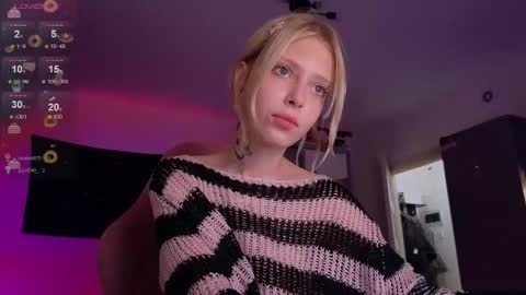 Snapshot of eliza_sadcat chatting on October 14, 2025, 8:42 pm Elizabeth online show from October 14, 2025, 8:42 pm