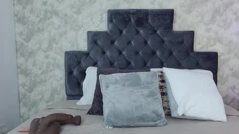 Elizabeth online show from March 31, 2026, 9:59 pm