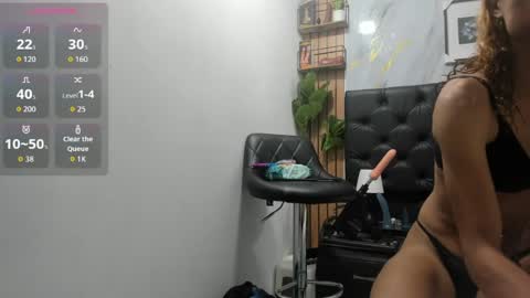 elizabeth_haddi online show from June 17, 2026, 12:40 pm