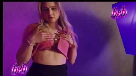 Lizzy online show from September 21, 2025, 9:44 am