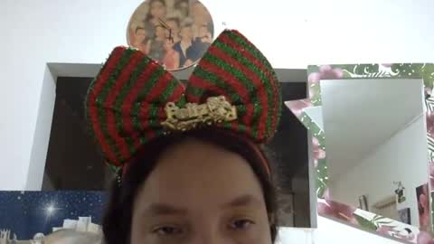 Snapshot of elizabeth_martinez_ chatting on December 14, 2024, 7:46 pm Elizabeth Martinez online show from December 14, 2024, 7:46 pm