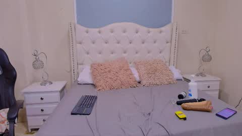 Elizabeth  online show from March 6, 2026, 11:23 pm