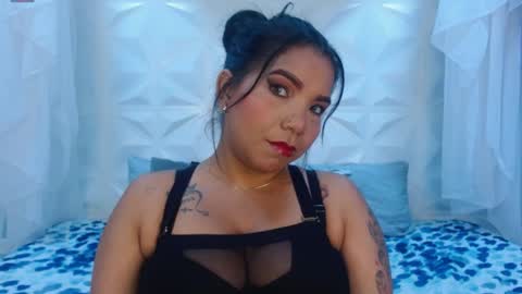 Elizabeth  online show from March 26, 2026, 12:11 pm
