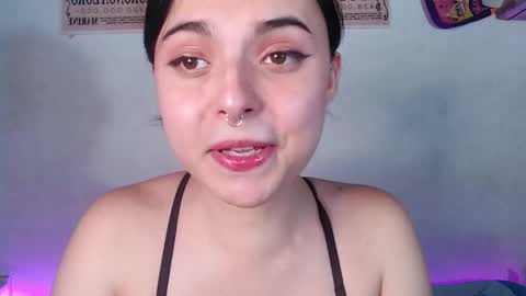 Snapshot of elizabeth_taylorxxx chatting on December 21, 2024, 10:08 pm Elizabeth Taylor online show from December 21, 2024, 10:08 pm