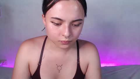Snapshot of elizabeth_taylorxxx chatting on January 15, 2025, 12:41 am Elizabeth Taylor online show from January 15, 2025, 12:41 am
