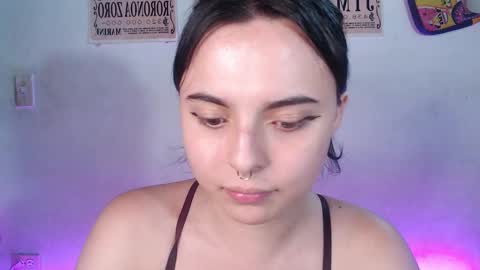 Snapshot of elizabeth_taylorxxx chatting on January 18, 2025, 4:59 am Elizabeth Taylor online show from January 18, 2025, 4:59 am