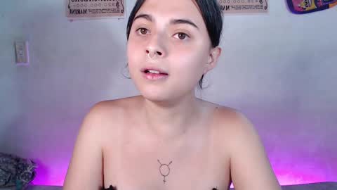 Snapshot of elizabeth_taylorxxx chatting on February 10, 2025, 2:08 am Elizabeth Taylor online show from February 10, 2025, 2:08 am