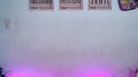 Snapshot of elizabeth_taylorxxx chatting on February 27, 2025, 2:32 am Elizabeth Taylor online show from February 27, 2025, 2:32 am