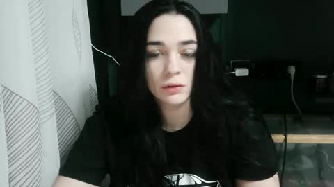 elizabeth_xi online show from October 8, 2025, 6:38 pm