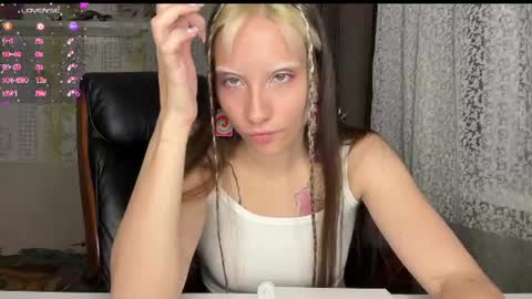 elizabethh_brown online show from July 6, 2026, 5:26 pm