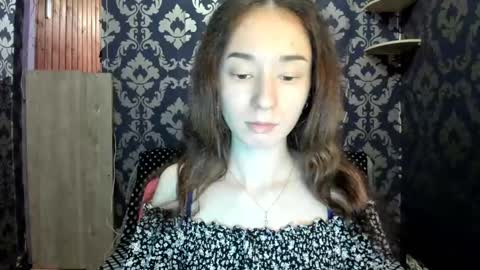 elizabethrice online show from December 6, 2024, 9:57 pm