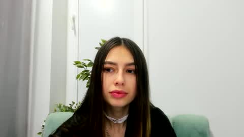 Snapshot of elizabethwall chatting on January 22, 2025, 8:18 am elizabethwall online show from January 22, 2025, 8:18 am