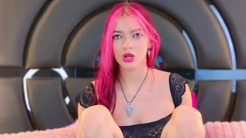 Elizabet online show from February 4, 2025, 7:11 pm