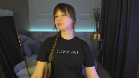 Eliza online show from February 20, 2025, 4:57 pm