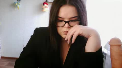 Snapshot of elizamoonlight chatting on June 4, 2026, 9:15 am elizamoonlight online show from June 4, 2026, 9:15 am