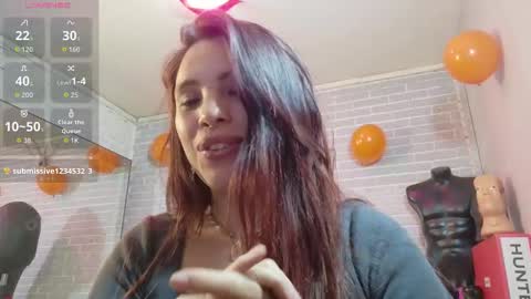   online show from October 15, 2025, 5:13 pm