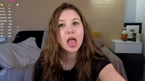 Lisa  online show from March 27, 2026, 1:44 pm