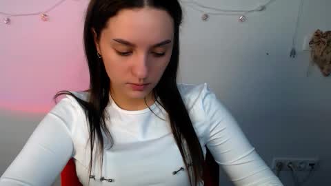 elizsun online show from March 17, 2026, 9:23 am