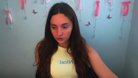 Snapshot of elizsun chatting on July 10, 2026, 10:18 am elizsun online show from July 10, 2026, 10:18 am
