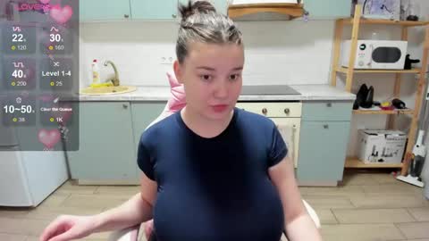 Snapshot of elkapulka chatting on April 14, 2026, 8:37 pm Lina online show from April 14, 2026, 8:37 pm