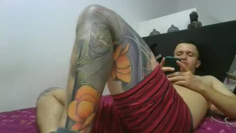 elkinjose182112 online show from March 3, 2026, 2:50 am