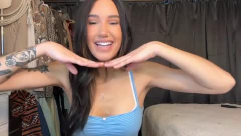 Snapshot of ella2sweet chatting on March 26, 2026, 2:11 pm Ella online show from March 26, 2026, 2:11 pm