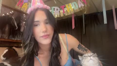 Snapshot of ella2sweet chatting on April 23, 2026, 2:19 pm Ella online show from April 23, 2026, 2:19 pm