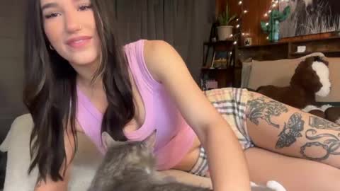 Snapshot of ella2sweet chatting on April 30, 2026, 12:22 pm Ella online show from April 30, 2026, 12:22 pm