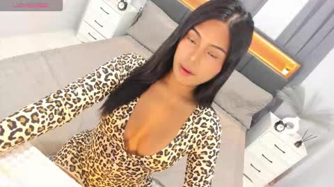 Snapshot of ella______ chatting on September 9, 2025, 2:00 am Ella online show from September 9, 2025, 2:00 am