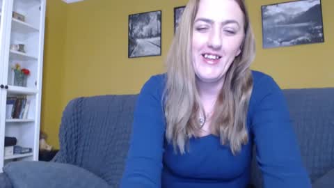 Snapshot of ella_max_live chatting on March 4, 2025, 7:08 am Ella Max online show from March 4, 2025, 7:08 am