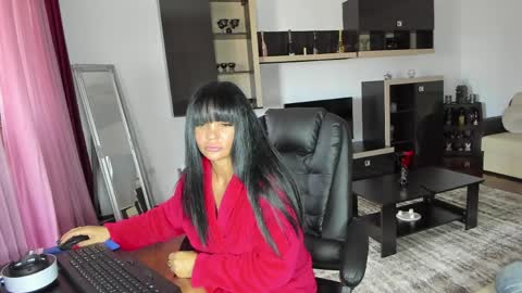 Ella online show from April 7, 2026, 8:26 am