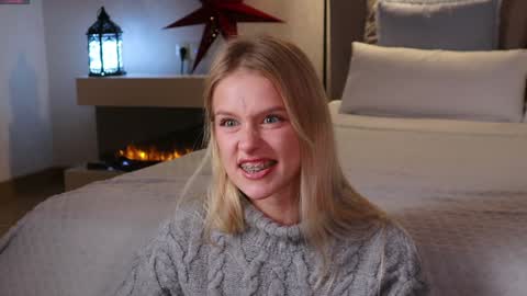 Ella online show from December 1, 2024, 5:57 pm